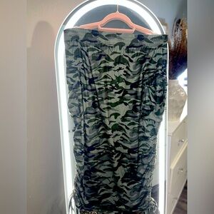 A charming cagro camo skirt ￼